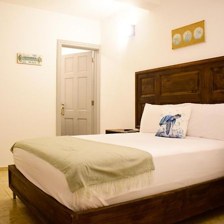 Hostal Marina Samana Ngoại thất bức ảnh