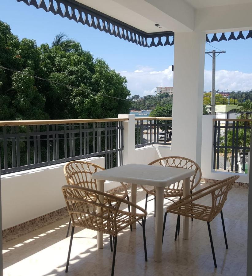 Hostal Marina Samana Ngoại thất bức ảnh