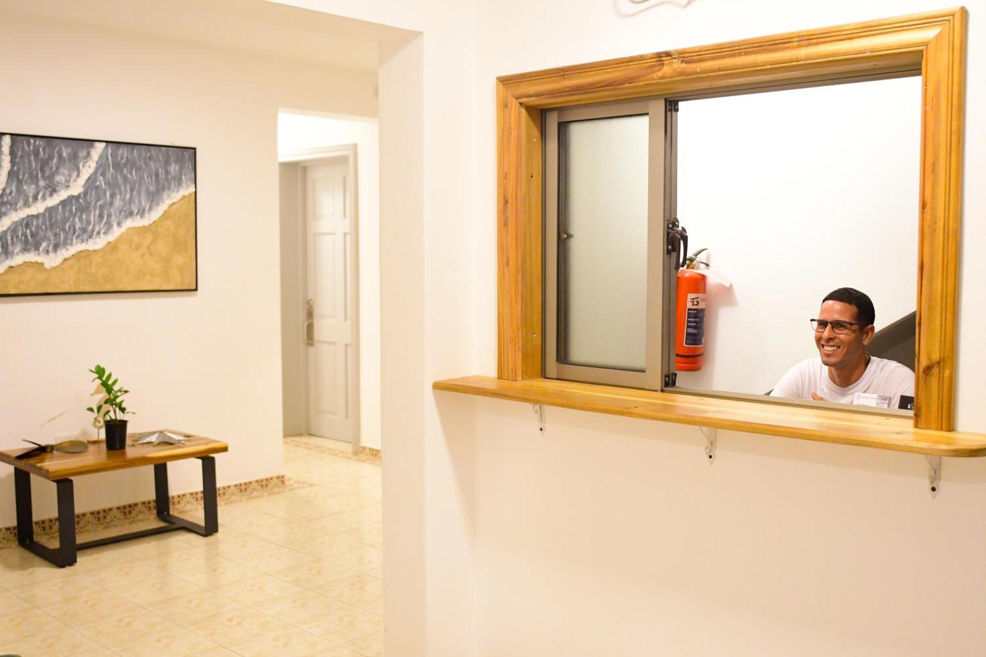 Hostal Marina Samana Ngoại thất bức ảnh