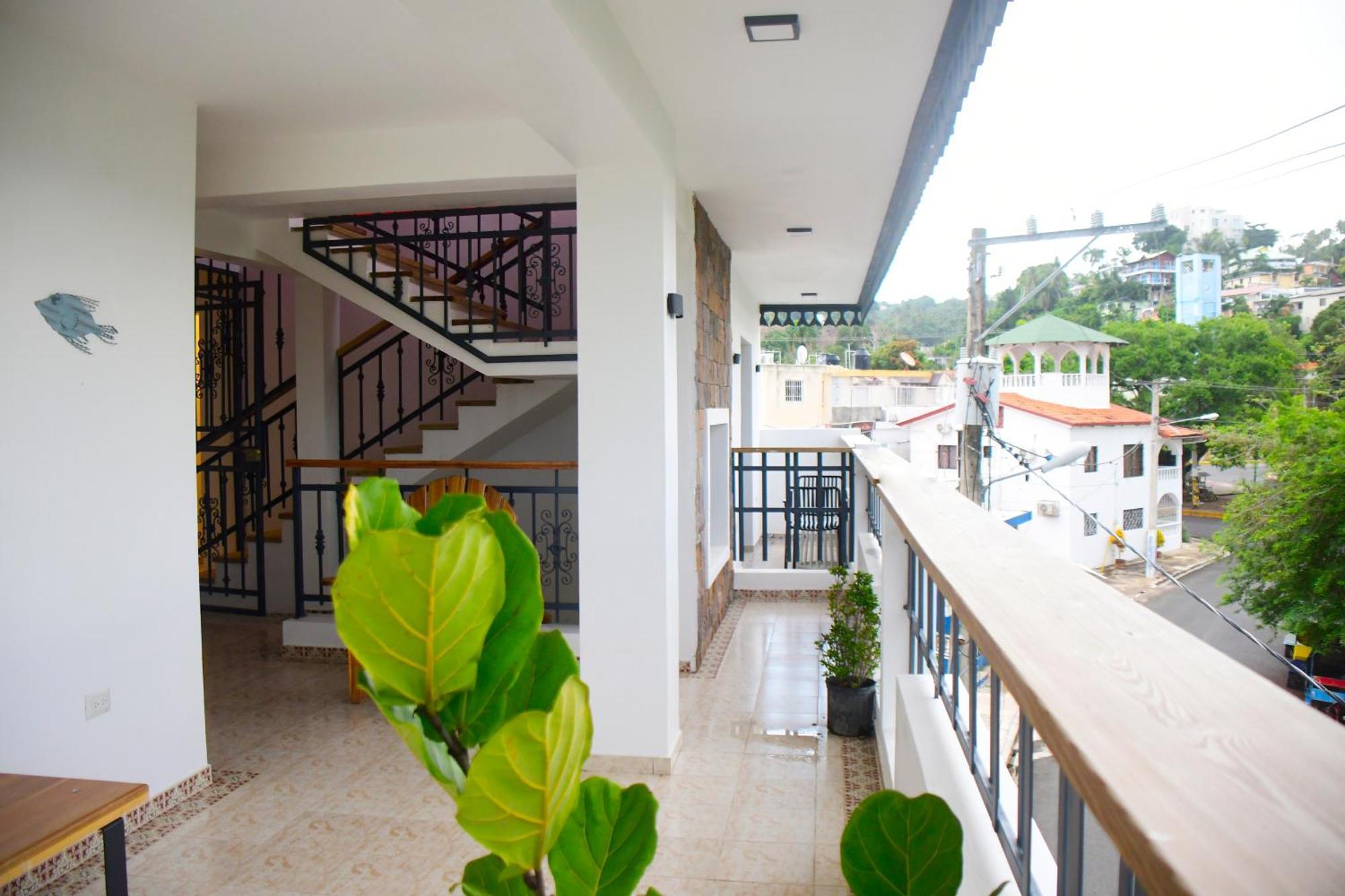 Hostal Marina Samana Ngoại thất bức ảnh