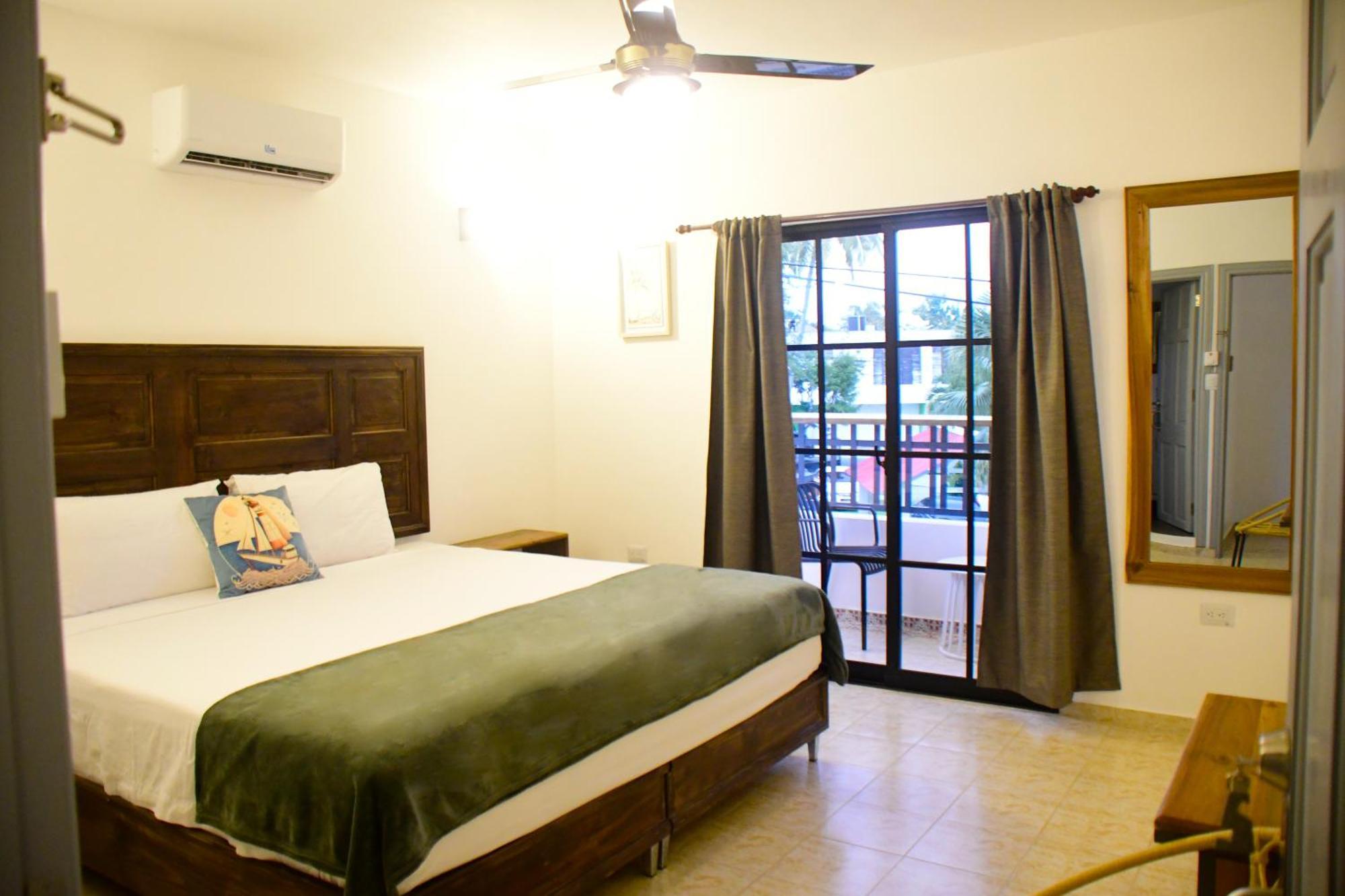 Hostal Marina Samana Ngoại thất bức ảnh